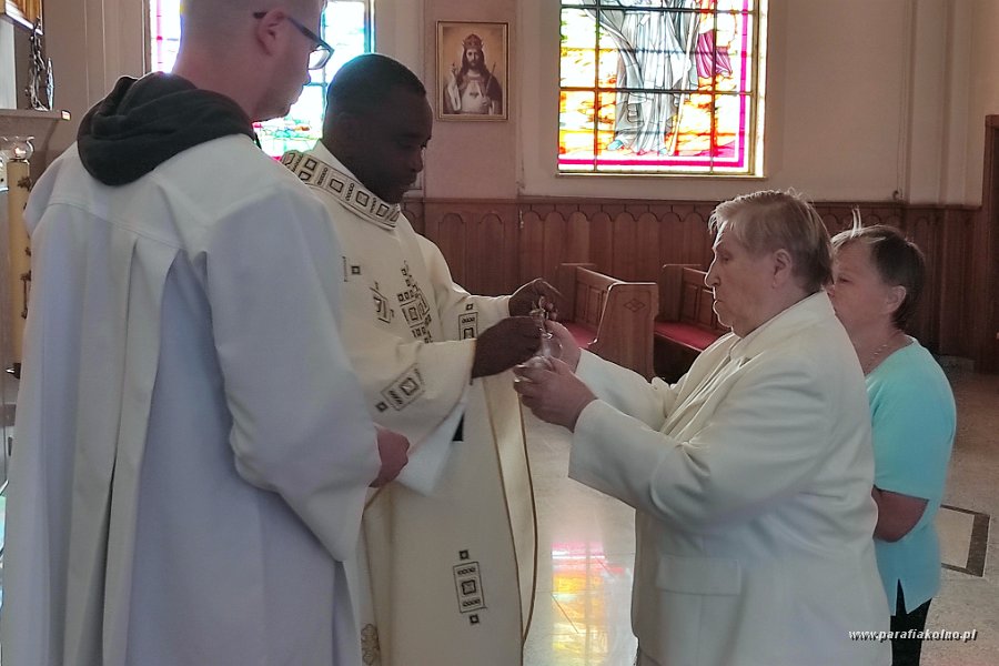 16 Eucharystia.jpg